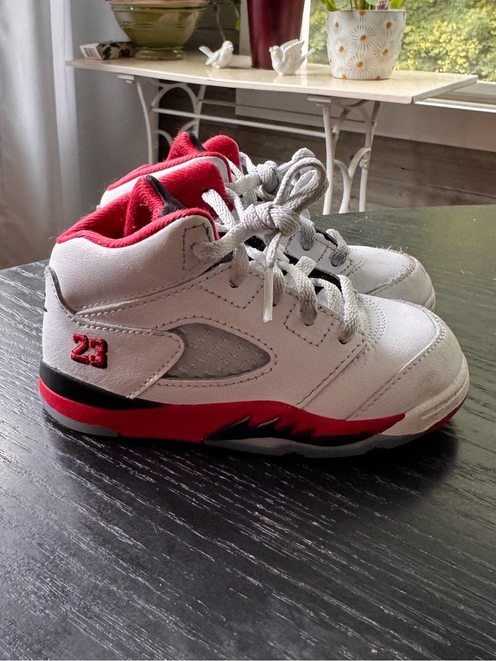 Nike Air Jordan 5 Retro Fire Red White Black Kids Sneakers 8C